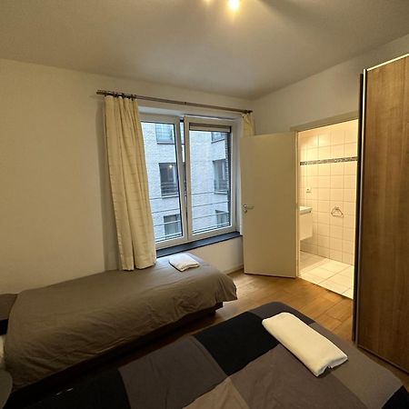 Lichtrijk Mooi Appartement Met Zicht Op Hof Van Roosendael Anversa Esterno foto