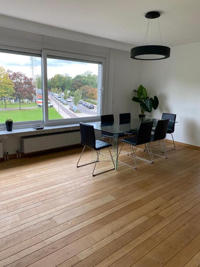 Lichtrijk Mooi Appartement Met Zicht Op Hof Van Roosendael Anversa Esterno foto