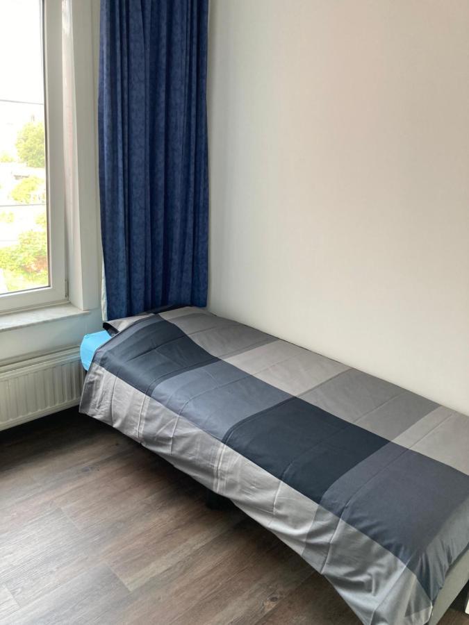 Lichtrijk Mooi Appartement Met Zicht Op Hof Van Roosendael Anversa Esterno foto