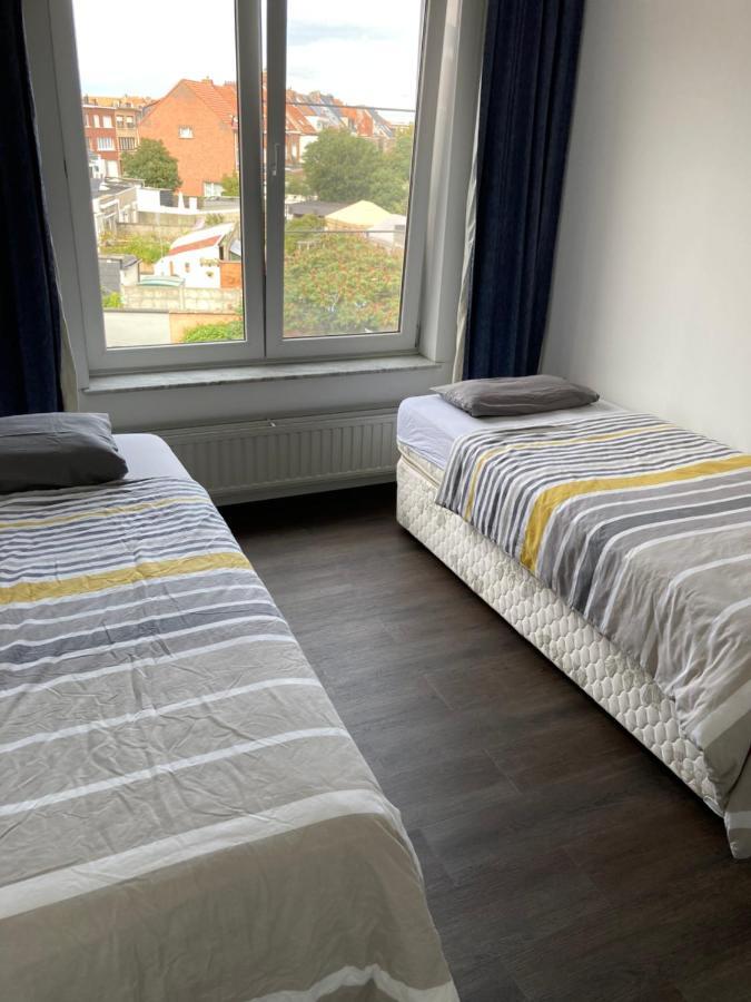 Lichtrijk Mooi Appartement Met Zicht Op Hof Van Roosendael Anversa Esterno foto