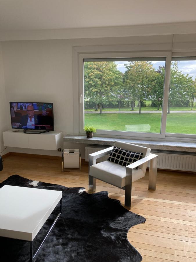 Lichtrijk Mooi Appartement Met Zicht Op Hof Van Roosendael Anversa Esterno foto